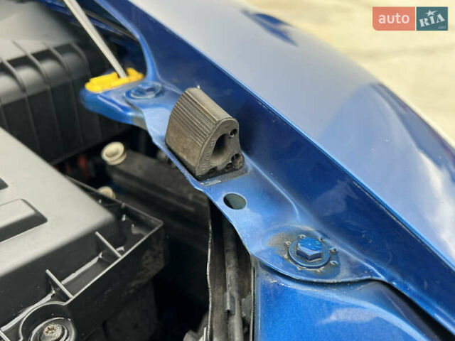 Синий Шкода Октавия, объемом двигателя 2 л и пробегом 204 тыс. км за 12650 $, фото 169 на Automoto.ua