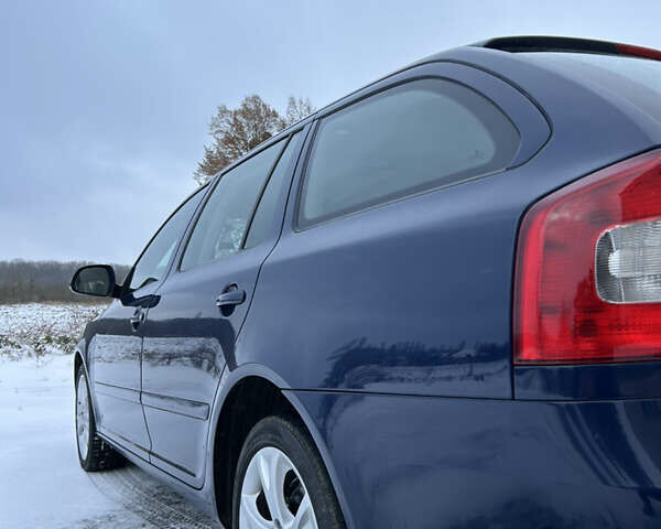 Синий Шкода Октавия, объемом двигателя 1.99 л и пробегом 256 тыс. км за 8250 $, фото 6 на Automoto.ua