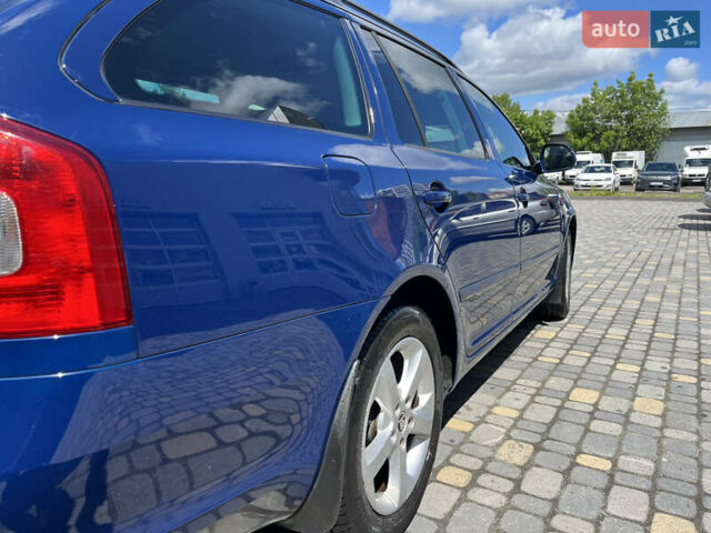 Синий Шкода Октавия, объемом двигателя 1.2 л и пробегом 157 тыс. км за 9000 $, фото 8 на Automoto.ua