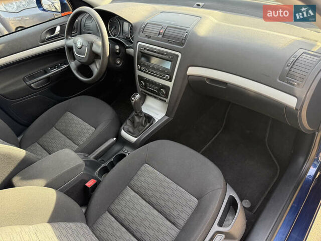 Синій Шкода Октавія, об'ємом двигуна 1.6 л та пробігом 187 тис. км за 8499 $, фото 64 на Automoto.ua