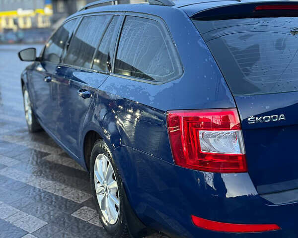 Синій Шкода Октавія, об'ємом двигуна 1.6 л та пробігом 230 тис. км за 8700 $, фото 2 на Automoto.ua