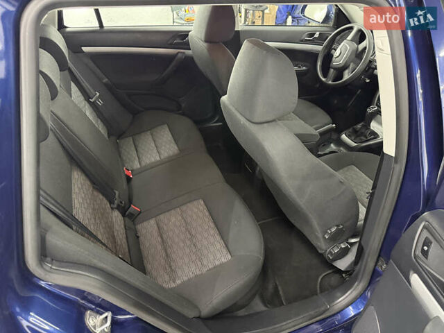 Синій Шкода Октавія, об'ємом двигуна 1.6 л та пробігом 187 тис. км за 8499 $, фото 23 на Automoto.ua