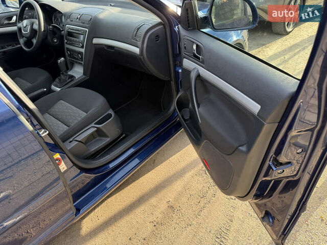 Синій Шкода Октавія, об'ємом двигуна 1.6 л та пробігом 187 тис. км за 8499 $, фото 62 на Automoto.ua