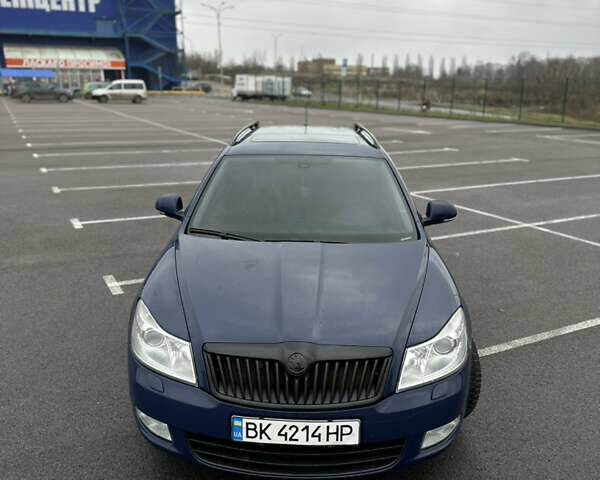 Синій Шкода Октавія, об'ємом двигуна 2 л та пробігом 280 тис. км за 9750 $, фото 1 на Automoto.ua