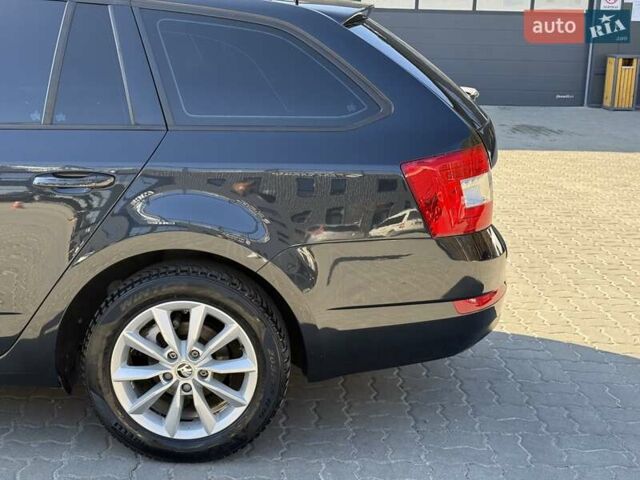 Синий Шкода Октавия, объемом двигателя 1.97 л и пробегом 301 тыс. км за 9900 $, фото 19 на Automoto.ua