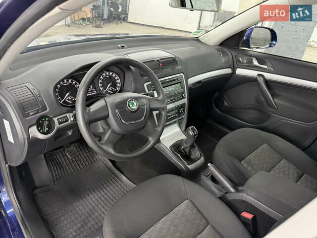 Синій Шкода Октавія, об'ємом двигуна 1.6 л та пробігом 187 тис. км за 8499 $, фото 35 на Automoto.ua