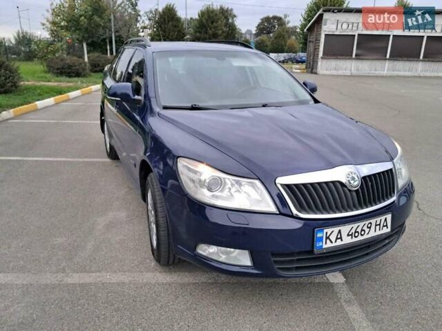 Синій Шкода Октавія, об'ємом двигуна 1.6 л та пробігом 354 тис. км за 6500 $, фото 4 на Automoto.ua