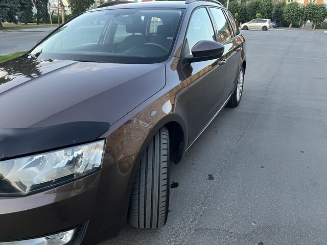 Синий Шкода Октавия, объемом двигателя 1.6 л и пробегом 180 тыс. км за 9800 $, фото 6 на Automoto.ua