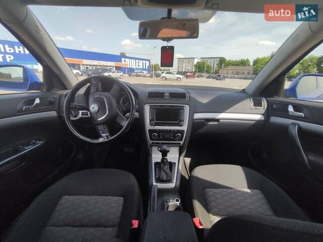 Синий Шкода Октавия, объемом двигателя 1.97 л и пробегом 212 тыс. км за 10700 $, фото 18 на Automoto.ua