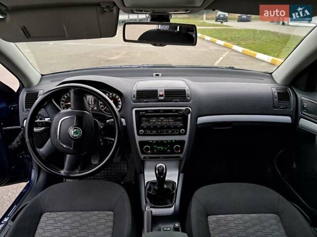 Синій Шкода Октавія, об'ємом двигуна 1.6 л та пробігом 354 тис. км за 6500 $, фото 6 на Automoto.ua