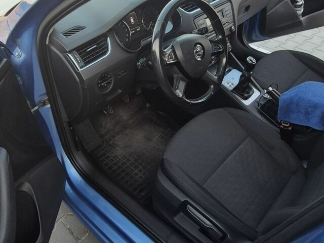 Синій Шкода Октавія, об'ємом двигуна 1.6 л та пробігом 240 тис. км за 9000 $, фото 8 на Automoto.ua