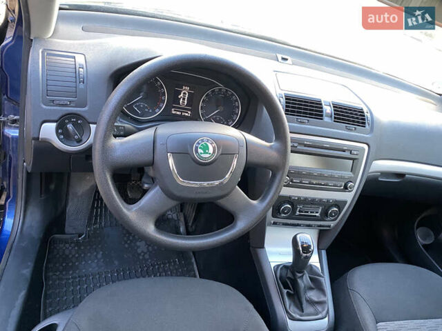 Шкода Октавия 2013 в Костополе на Automoto.ua Синий Шкода Октавия, объемом двигателя 1.6 л и пробегом 187 тыс. км за 9900 $, фото 14 на Automoto.ua