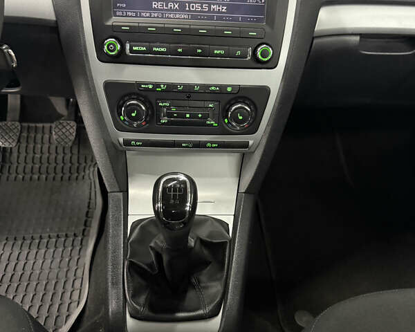 Синій Шкода Октавія, об'ємом двигуна 1.6 л та пробігом 187 тис. км за 8499 $, фото 33 на Automoto.ua