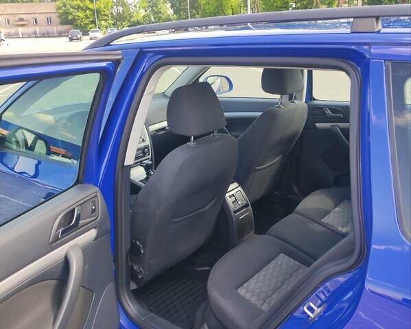 Синий Шкода Октавия, объемом двигателя 1.97 л и пробегом 212 тыс. км за 10700 $, фото 10 на Automoto.ua