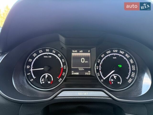 Синий Шкода Октавия, объемом двигателя 1.97 л и пробегом 314 тыс. км за 13300 $, фото 28 на Automoto.ua