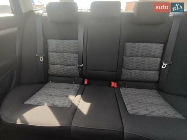 Синий Шкода Октавия, объемом двигателя 1.97 л и пробегом 212 тыс. км за 10700 $, фото 24 на Automoto.ua