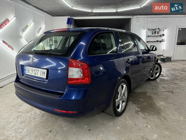 Синій Шкода Октавія, об'ємом двигуна 1.6 л та пробігом 187 тис. км за 8499 $, фото 3 на Automoto.ua