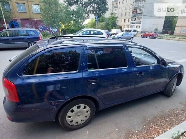 Синий Шкода Октавия, объемом двигателя 2 л и пробегом 285 тыс. км за 7700 $, фото 3 на Automoto.ua