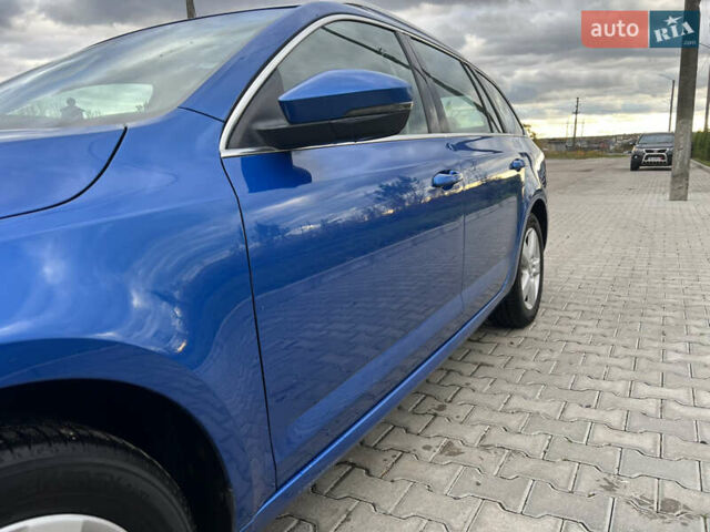 Шкода Октавия 2014 в Ровно на Automoto.ua Синий Шкода Октавия, объемом двигателя 2 л и пробегом 149 тыс. км за 13300 $, фото 2 на Automoto.ua