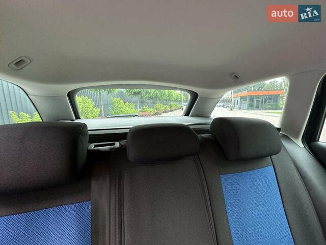 Синій Шкода Октавія, об'ємом двигуна 1.6 л та пробігом 290 тис. км за 10499 $, фото 30 на Automoto.ua