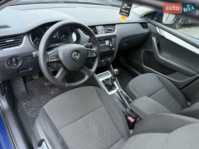 Синий Шкода Октавия, объемом двигателя 1.6 л и пробегом 276 тыс. км за 8650 $, фото 10 на Automoto.ua