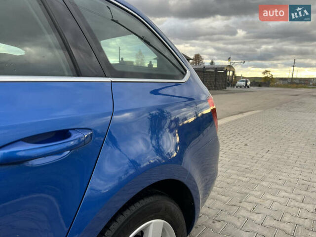 Шкода Октавия 2014 в Ровно на Automoto.ua Синий Шкода Октавия, объемом двигателя 2 л и пробегом 149 тыс. км за 13300 $, фото 4 на Automoto.ua