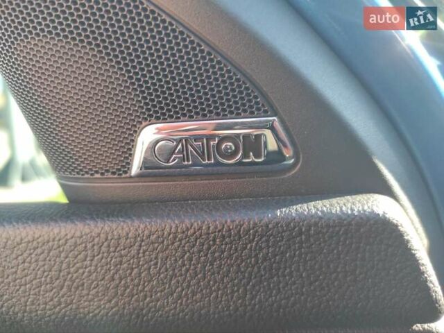 Синий Шкода Октавия, объемом двигателя 1.6 л и пробегом 250 тыс. км за 10500 $, фото 4 на Automoto.ua