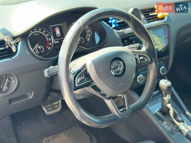 Синий Шкода Октавия, объемом двигателя 2 л и пробегом 235 тыс. км за 15290 $, фото 20 на Automoto.ua