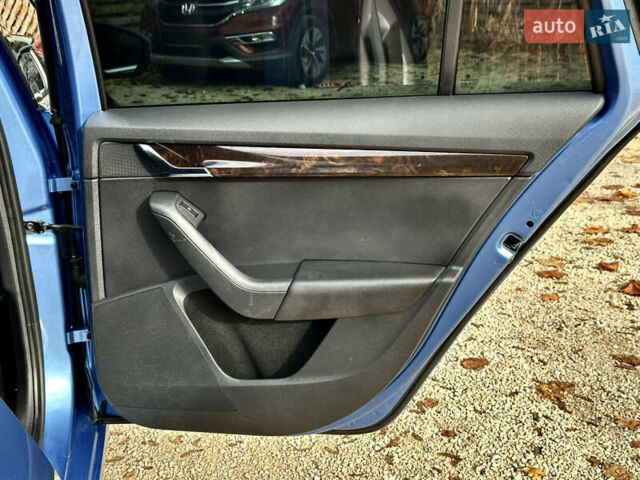 Синий Шкода Октавия, объемом двигателя 1.6 л и пробегом 216 тыс. км за 12900 $, фото 71 на Automoto.ua