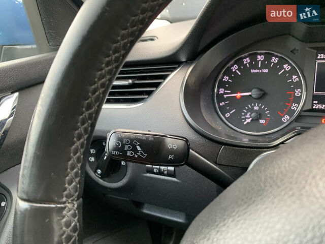 Синий Шкода Октавия, объемом двигателя 0 л и пробегом 225 тыс. км за 10950 $, фото 33 на Automoto.ua