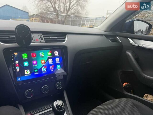 Синий Шкода Октавия, объемом двигателя 1.97 л и пробегом 338 тыс. км за 11000 $, фото 6 на Automoto.ua