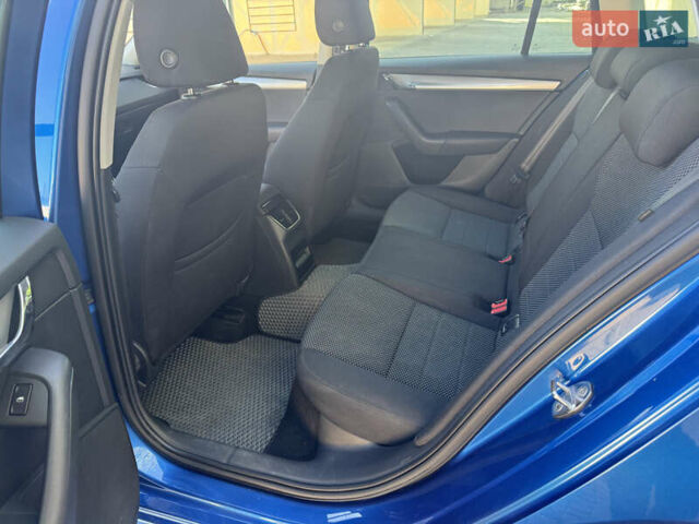 Синий Шкода Октавия, объемом двигателя 1.6 л и пробегом 267 тыс. км за 10200 $, фото 23 на Automoto.ua