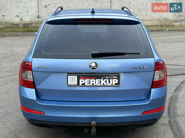 Синий Шкода Октавия, объемом двигателя 1.6 л и пробегом 242 тыс. км за 10700 $, фото 4 на Automoto.ua