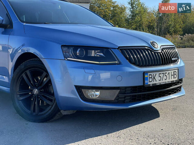 Синій Шкода Октавія, об'ємом двигуна 1.6 л та пробігом 257 тис. км за 11400 $, фото 5 на Automoto.ua