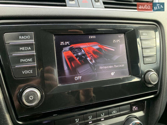 Синий Шкода Октавия, объемом двигателя 0 л и пробегом 225 тыс. км за 10950 $, фото 46 на Automoto.ua