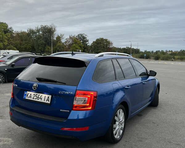 Шкода Октавия 2014 в Запорожье на Automoto.ua Синий Шкода Октавия, объемом двигателя 1.6 л и пробегом 297 тыс. км за 10499 $, фото 4 на Automoto.ua
