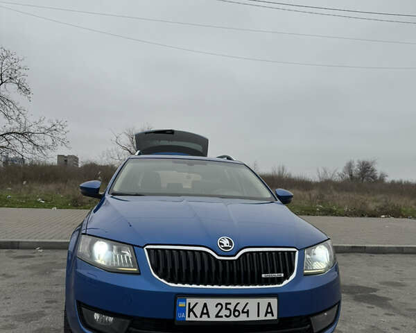 Синий Шкода Октавия, объемом двигателя 1.6 л и пробегом 299 тыс. км за 9999 $, фото 12 на Automoto.ua