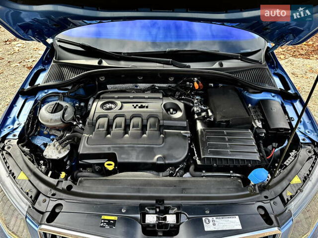 Синий Шкода Октавия, объемом двигателя 1.6 л и пробегом 216 тыс. км за 12900 $, фото 84 на Automoto.ua