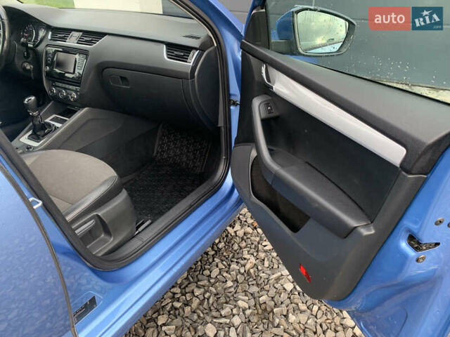 Синий Шкода Октавия, объемом двигателя 0 л и пробегом 225 тыс. км за 10950 $, фото 27 на Automoto.ua