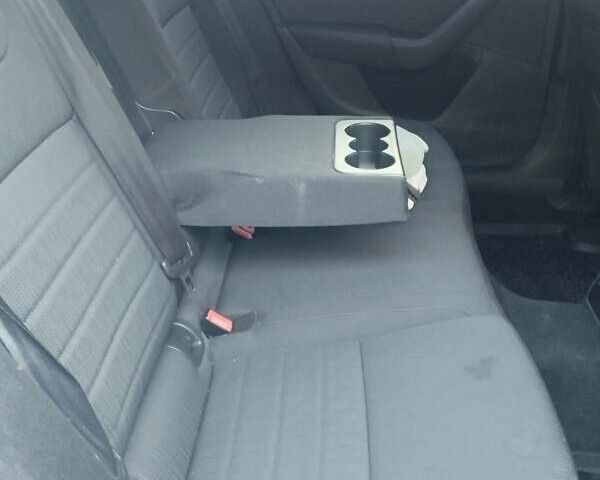 Синий Шкода Октавия, объемом двигателя 1.6 л и пробегом 290 тыс. км за 11800 $, фото 22 на Automoto.ua