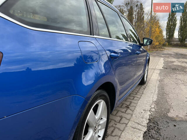 Шкода Октавия 2014 в Ровно на Automoto.ua Синий Шкода Октавия, объемом двигателя 2 л и пробегом 149 тыс. км за 13300 $, фото 20 на Automoto.ua