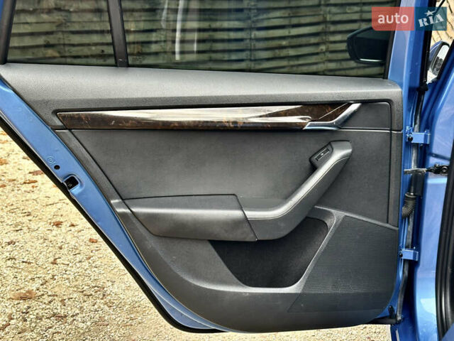 Синий Шкода Октавия, объемом двигателя 1.6 л и пробегом 216 тыс. км за 12900 $, фото 61 на Automoto.ua