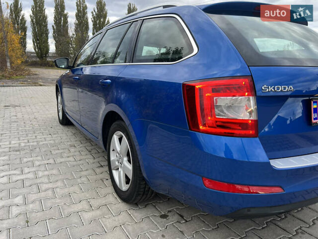 Шкода Октавия 2014 в Ровно на Automoto.ua Синий Шкода Октавия, объемом двигателя 2 л и пробегом 149 тыс. км за 13300 $, фото 5 на Automoto.ua