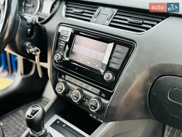 Шкода Октавия 2014 в Полтаве на Automoto.ua Синий Шкода Октавия, объемом двигателя 1.6 л и пробегом 252 тыс. км за 11000 $, фото 32 на Automoto.ua