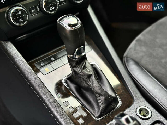 Синий Шкода Октавия, объемом двигателя 1.6 л и пробегом 216 тыс. км за 12900 $, фото 49 на Automoto.ua