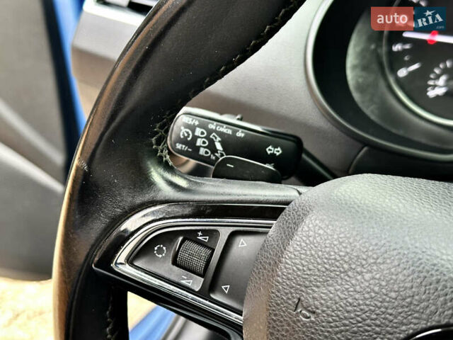 Синий Шкода Октавия, объемом двигателя 1.6 л и пробегом 216 тыс. км за 12900 $, фото 55 на Automoto.ua