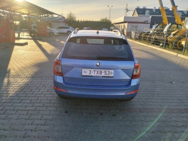 Синий Шкода Октавия, объемом двигателя 1.6 л и пробегом 275 тыс. км за 10500 $, фото 3 на Automoto.ua
