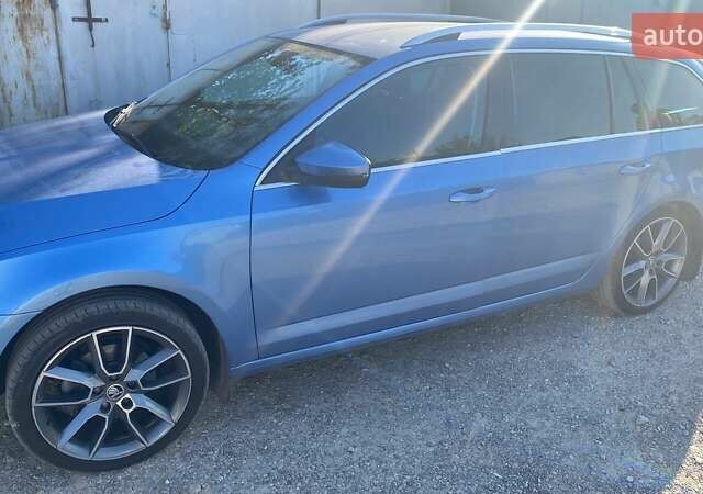 Синий Шкода Октавия, объемом двигателя 1.6 л и пробегом 245 тыс. км за 11500 $, фото 4 на Automoto.ua