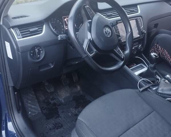 Синий Шкода Октавия, объемом двигателя 1.6 л и пробегом 290 тыс. км за 11800 $, фото 15 на Automoto.ua