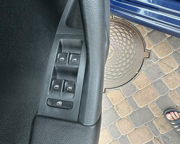 Синій Шкода Октавія, об'ємом двигуна 1.6 л та пробігом 290 тис. км за 10499 $, фото 24 на Automoto.ua